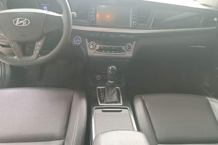 Used Hyundai Mistra 2017 1.8L Automatic Smart GLS China V Standard Gear Lever