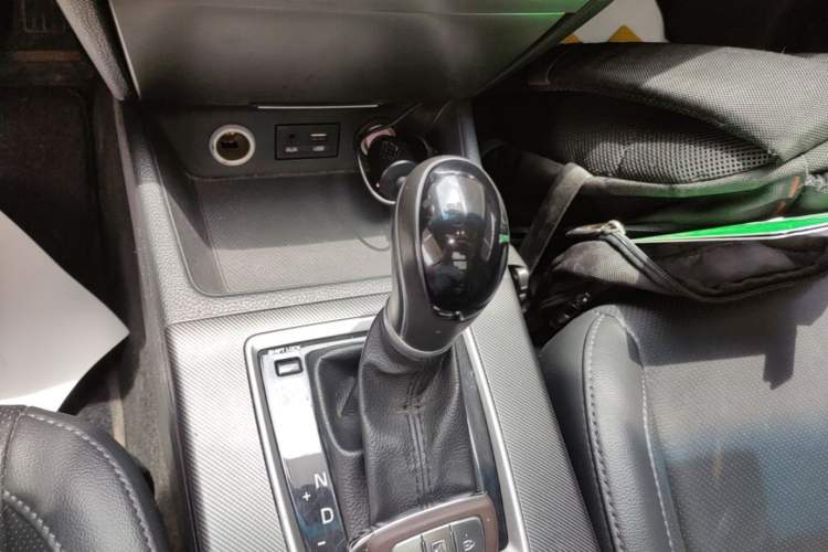 Used Hyundai Mistra 2017 1.8L Automatic Deluxe DLX Model China V Emission Standard Gear Lever