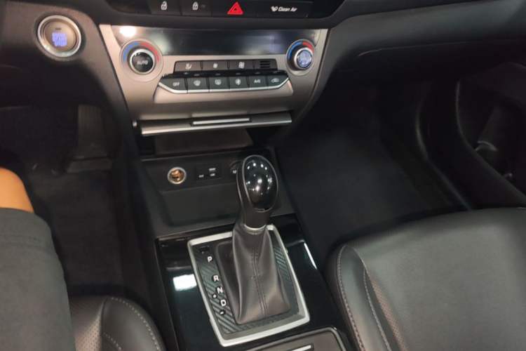 Used Hyundai Mistra 2017 1.8L Automatic Smart GLS China V Standard Gear Lever