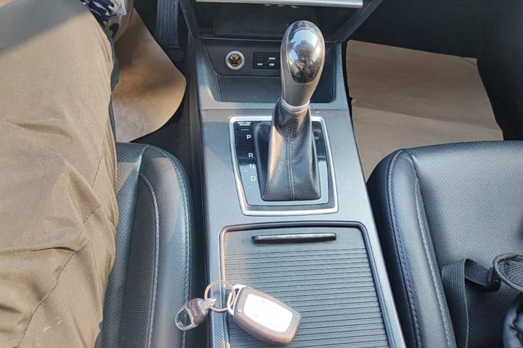 Used Hyundai Mistra 2017 1.8L Automatic Deluxe DLX Model China V Emission Standard Gear Lever