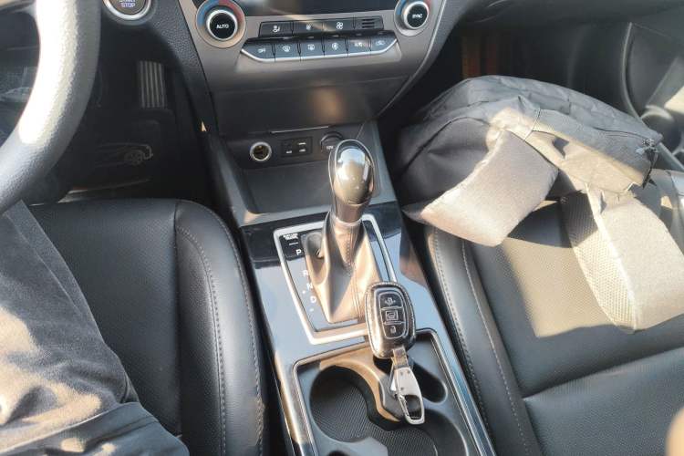 Used Hyundai Mistra 2017 1.8L Automatic Smart GLS China V Standard Gear Lever