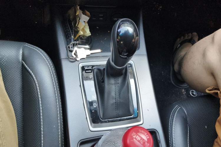 Used Hyundai Mistra 2017 1.6T Automatic Flagship Model TOP China V Emission Standard Gear Lever