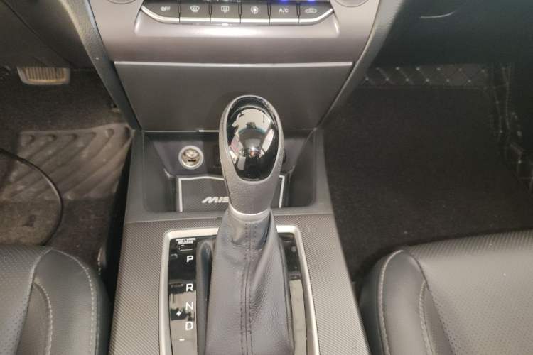 Used Hyundai Mistra 2017 1.8L Automatic Smart GLS China V Standard Gear Lever
