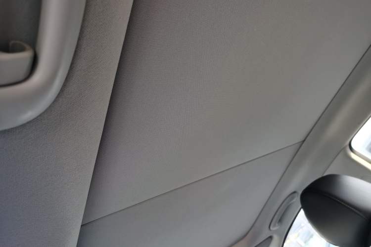 Used Hyundai Mistra 2017 1.8L Automatic Deluxe DLX Model China V Emission Standard Headliner