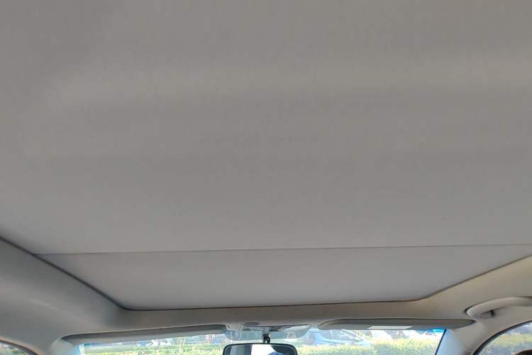 Used Hyundai Mistra 2017 1.8L Automatic Deluxe DLX Model China V Emission Standard Headliner