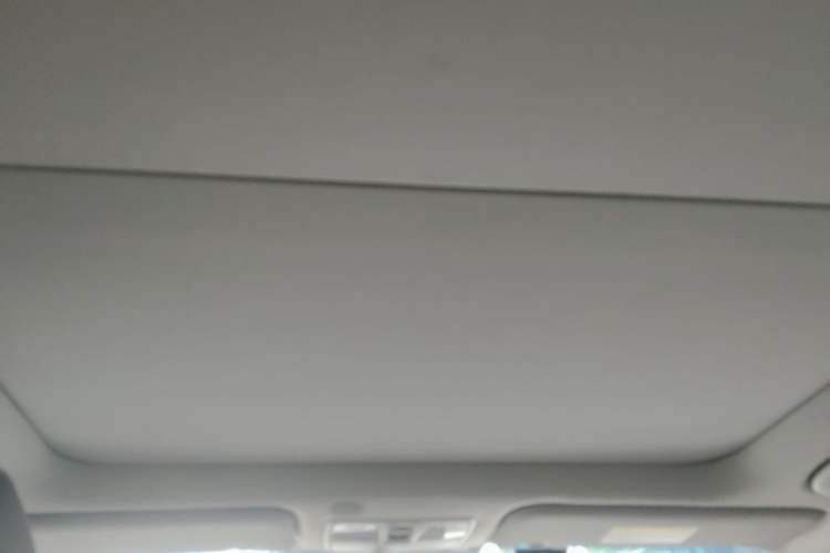 Used Hyundai Mistra 2017 1.8L Automatic Deluxe DLX Model China V Emission Standard Headliner