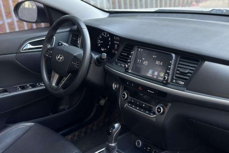 Used Hyundai Mistra 2017 1.8L Automatic Deluxe DLX Model China V Emission Standard Instrument Cluster