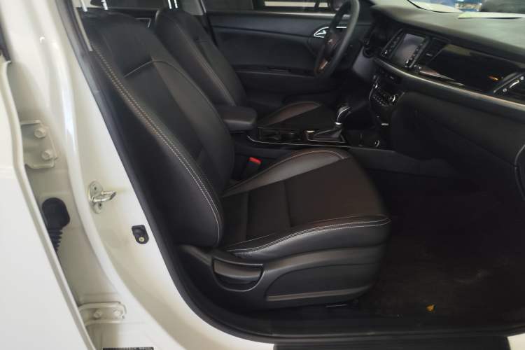 Used Hyundai Mistra 2017 1.6T Automatic Smart GLS China V Standard Interior 1