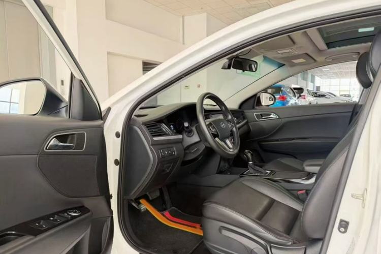 Used Hyundai Mistra 2017 1.8L Automatic Smart GLS China V Standard Interior 3