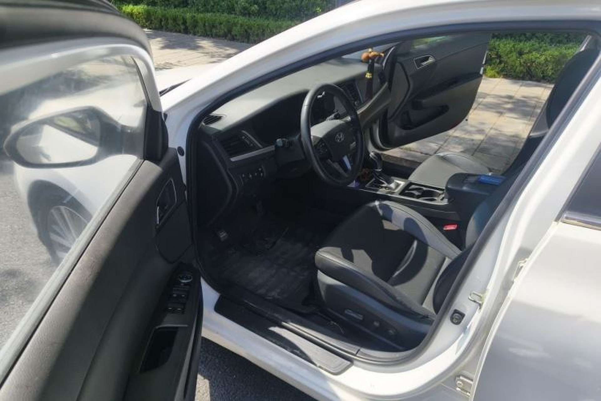 Used Hyundai Mistra 2017 1.8L Automatic Deluxe DLX Model China V Emission Standard Interior 3