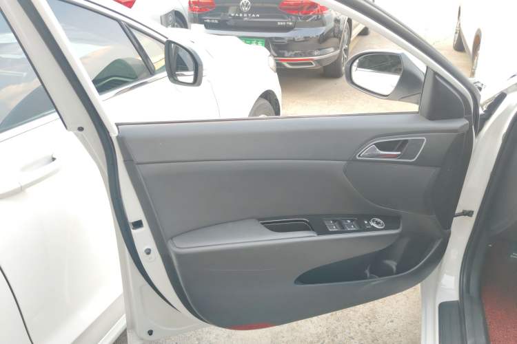 Used Hyundai Mistra 2017 1.8L Automatic Smart GLS China V Standard Left Front Door Interior
