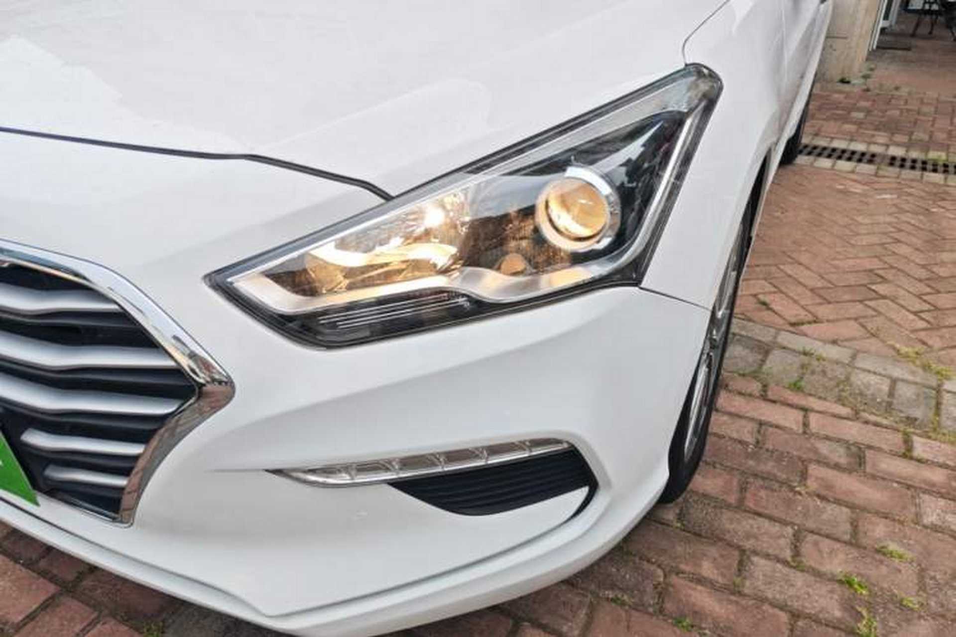 Used Hyundai Mistra 2017 1.8L Automatic Deluxe DLX Model China V Emission Standard Left Front Headlight
