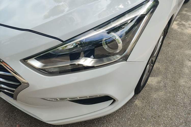 Used Hyundai Mistra 2017 1.6T Automatic Smart GLS China V Standard Left Front Headlight