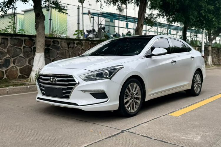Used Hyundai Mistra 2017 1.8L Automatic Deluxe DLX Model China V Emission Standard Left Front Headlight