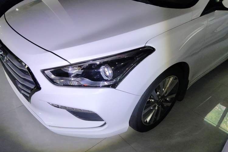 Used Hyundai Mistra 2017 1.8L Automatic Deluxe DLX Model China V Emission Standard Left Front Headlight