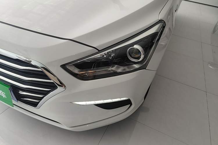 Used Hyundai Mistra 2017 1.6T Automatic Smart GLS China V Standard Left Front Headlight