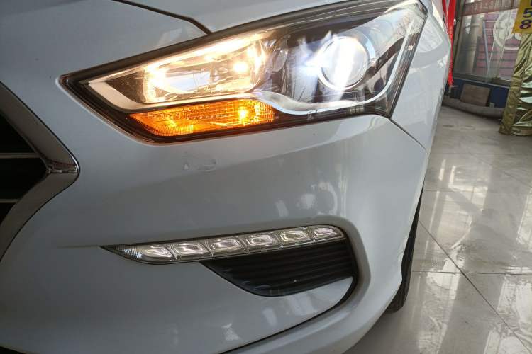 Used Hyundai Mistra 2017 1.6T Automatic Smart GLS China V Standard Left Front Headlight