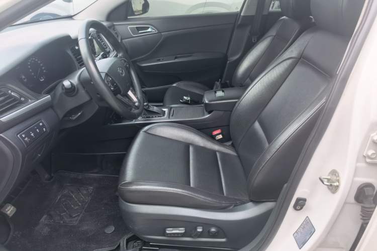 Used Hyundai Mistra 2017 1.8L Automatic Deluxe DLX Model China V Emission Standard Left Front Seat