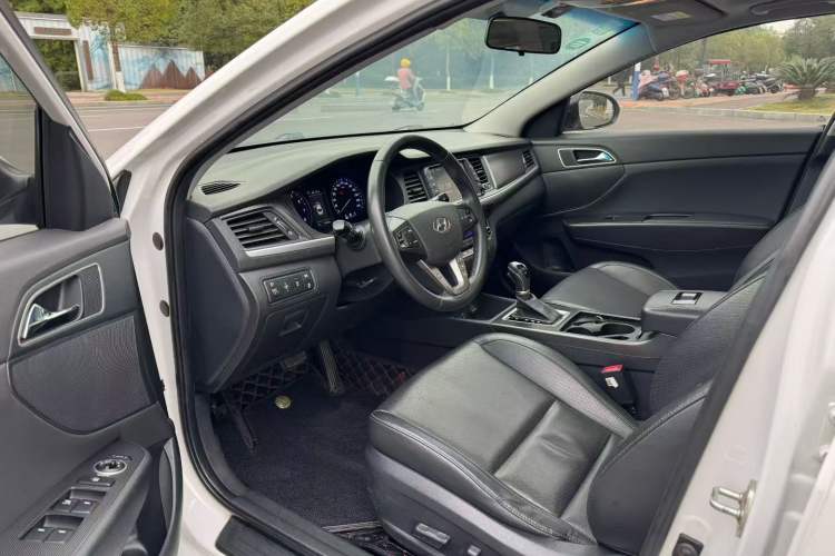 Used Hyundai Mistra 2017 1.8L Automatic Deluxe DLX Model China V Emission Standard Left Front Seat