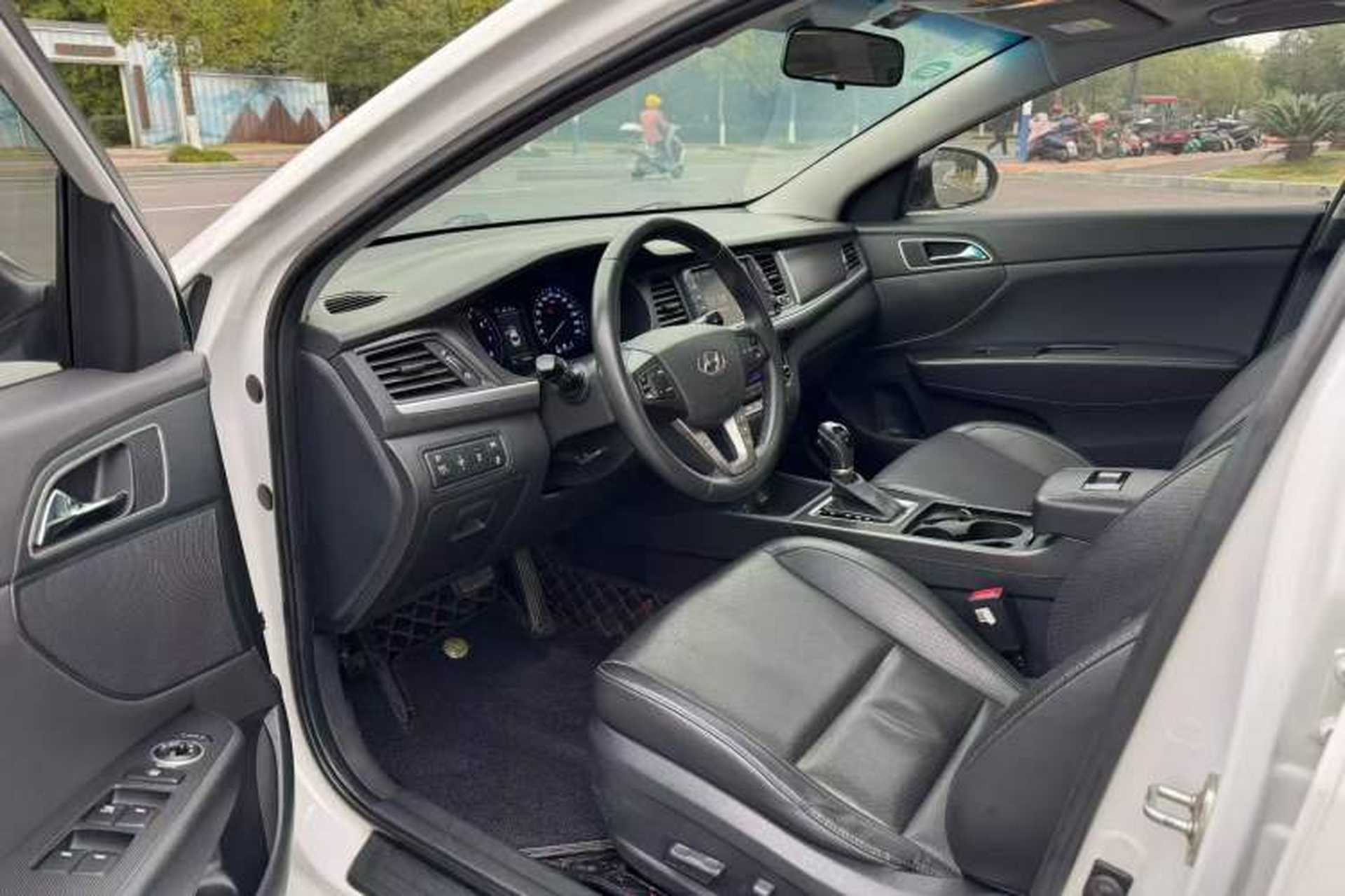 Used Hyundai Mistra 2017 1.8L Automatic Deluxe DLX Model China V Emission Standard Left Front Seat