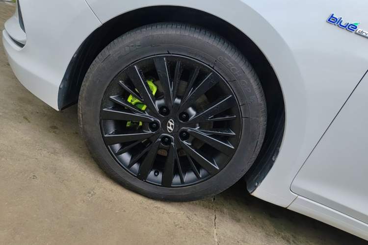 Used Hyundai Mistra 2017 1.6T Automatic Smart GLS China V Standard Left Front Wheel Hub