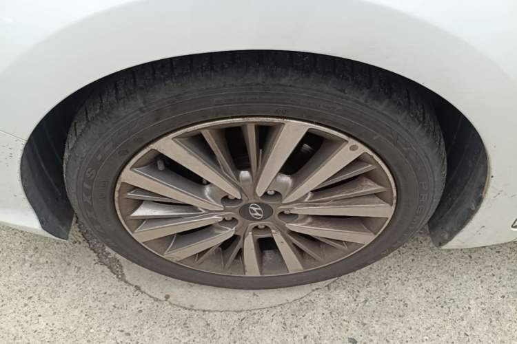 Used Hyundai Mistra 2017 1.8L Automatic Smart GLS China V Standard Left Front Wheel Hub