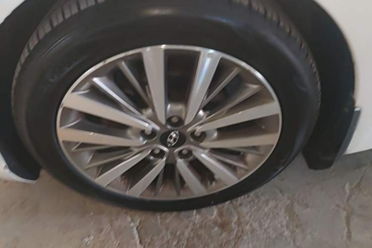 Used Hyundai Mistra 2017 1.8L Automatic Smart GLS China V Standard Left Front Wheel Hub