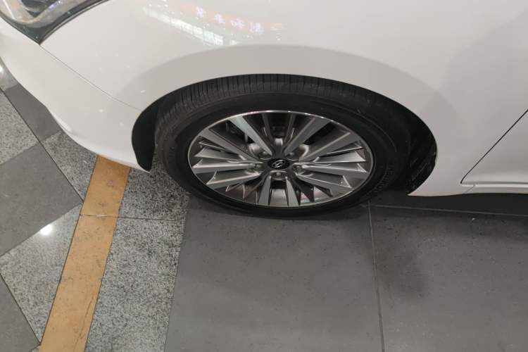Used Hyundai Mistra 2017 1.8L Automatic Smart GLS China V Standard Left Front Wheel Hub
