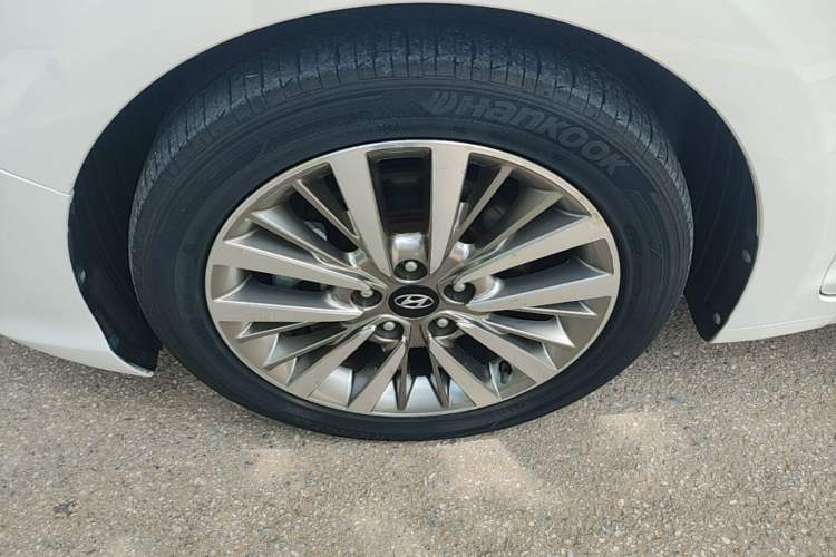 Used Hyundai Mistra 2017 1.6T Automatic Smart GLS China V Standard Left Front Wheel Hub