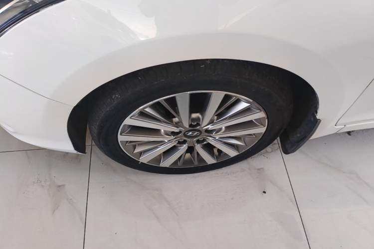 Used Hyundai Mistra 2017 1.8L Automatic Smart GLS China V Standard Left Front Wheel Hub