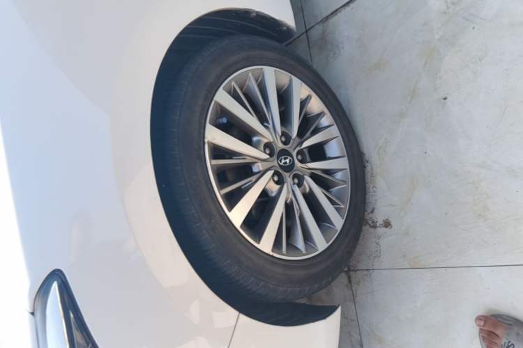 Used Hyundai Mistra 2017 1.8L Automatic Smart GLS China V Standard Left Front Wheel Hub