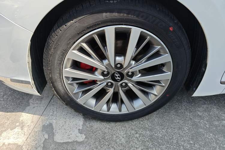Used Hyundai Mistra 2017 1.6T Automatic Smart GLS China V Standard Left Front Wheel Hub