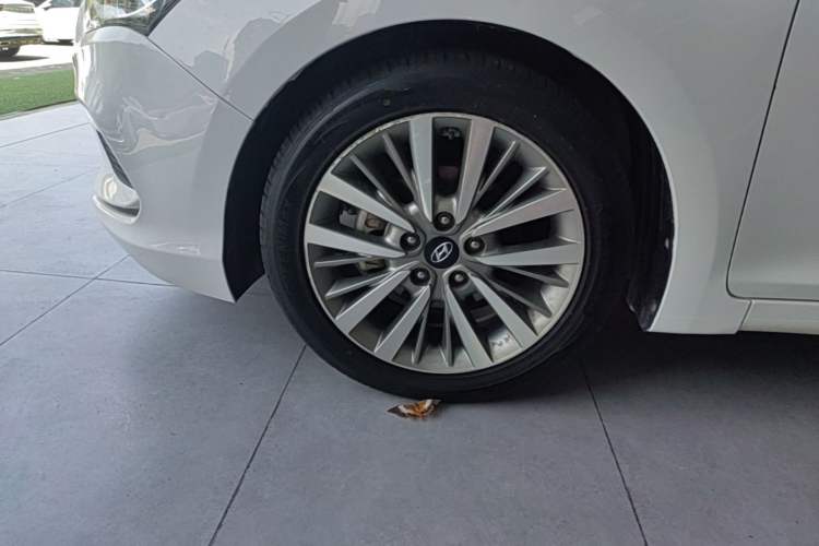 Used Hyundai Mistra 2017 1.8L Automatic Smart GLS China V Standard Left Front Wheel Hub