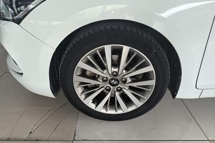 Used Hyundai Mistra 2017 1.6T Automatic Smart GLS China V Standard Left Front Wheel Hub