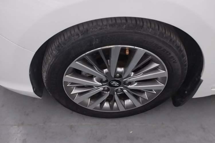 Used Hyundai Mistra 2017 1.8L Automatic Smart GLS China V Standard Left Front Wheel Hub
