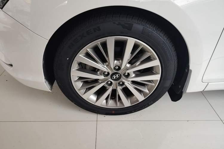 Used Hyundai Mistra 2017 1.6T Automatic Smart GLS China V Standard Left Front Wheel Hub