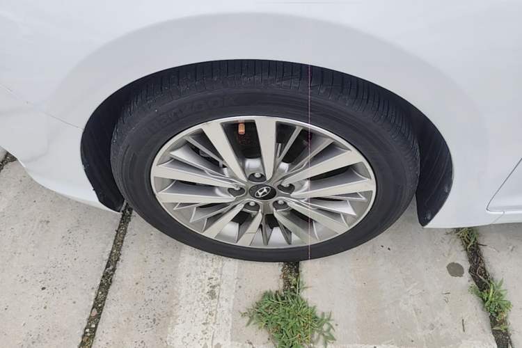 Used Hyundai Mistra 2017 1.8L Automatic Smart GLS China V Standard Left Front Wheel Hub