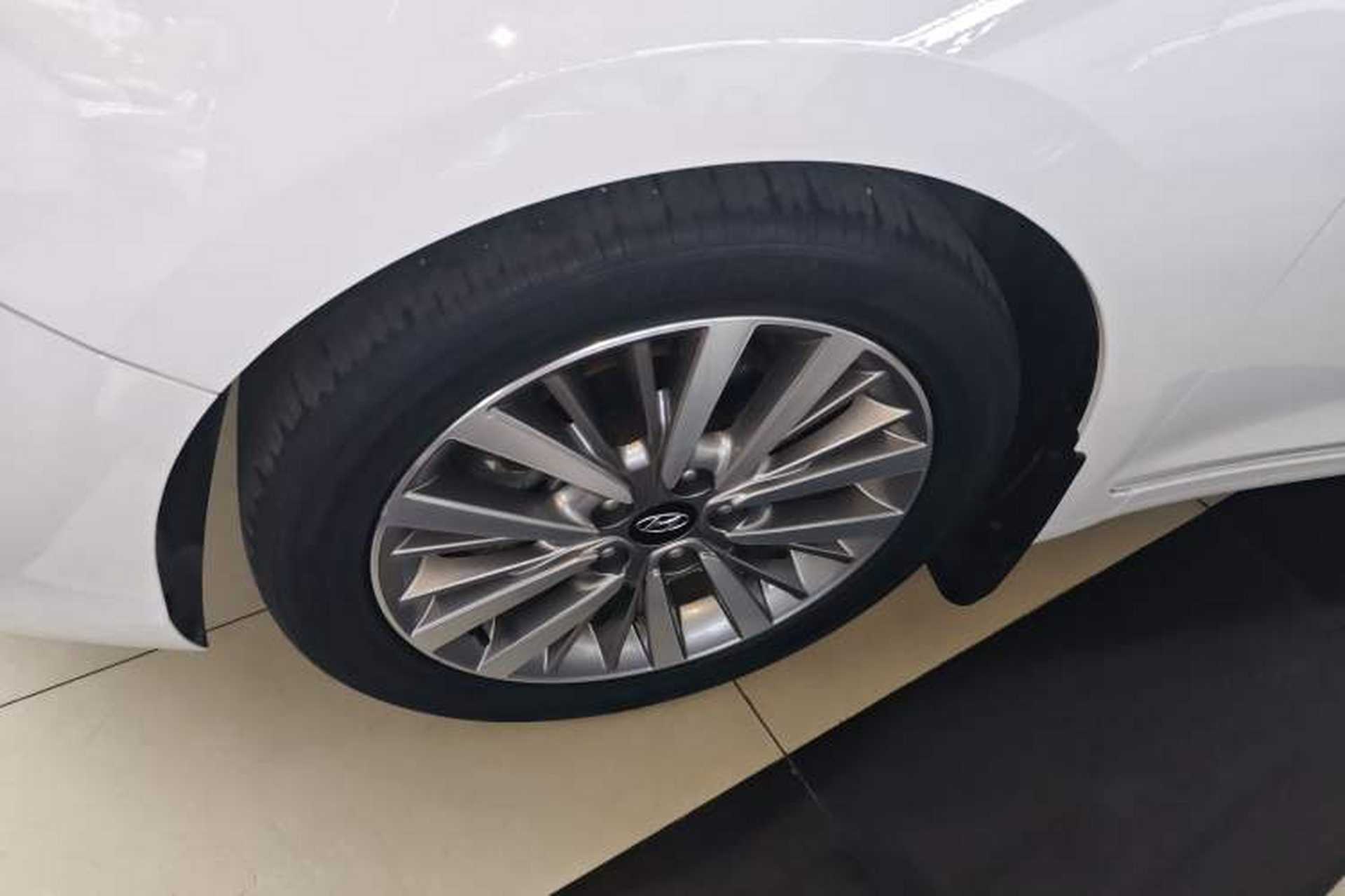 Used Hyundai Mistra 2017 1.8L Automatic Smart GLS China V Standard Left Front Wheel Hub