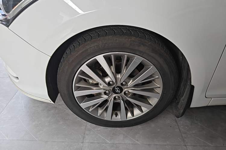 Used Hyundai Mistra 2017 1.8L Automatic Smart GLS China V Standard Left Front Wheel Hub