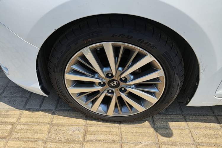Used Hyundai Mistra 2017 1.8L Automatic Deluxe DLX Model China V Emission Standard Left Front Wheel Hub