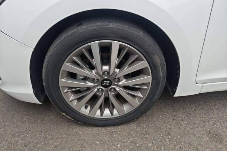 Used Hyundai Mistra 2017 1.8L Automatic Smart GLS China V Standard Left Front Wheel Hub