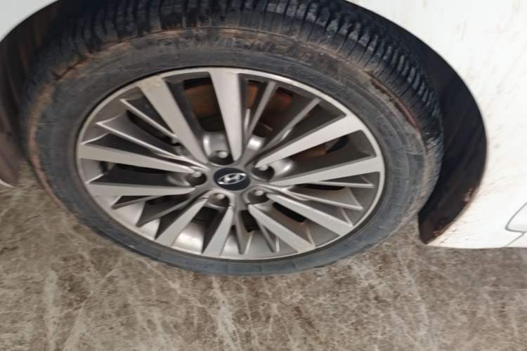Used Hyundai Mistra 2017 1.6T Automatic Smart GLS China V Standard Left Front Wheel Hub