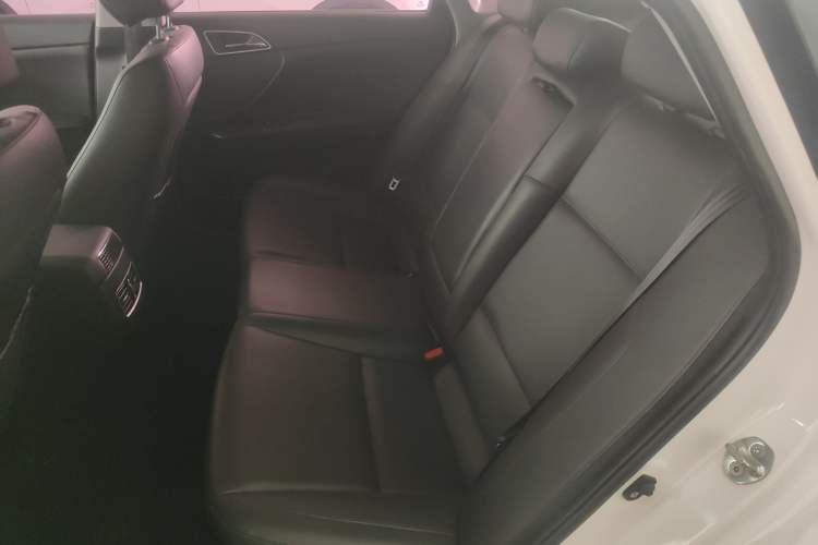 Used Hyundai Mistra 2017 1.8L Automatic Deluxe DLX Model China V Emission Standard Left Rear Seat
