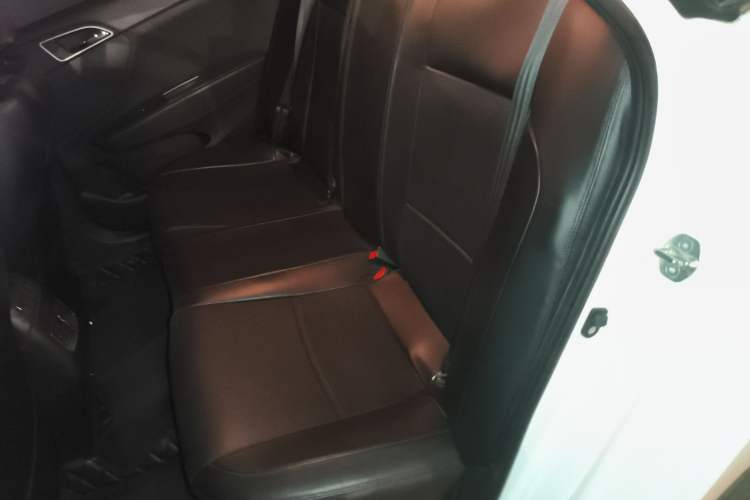 Used Hyundai Mistra 2017 1.8L Automatic Deluxe DLX Model China V Emission Standard Left Rear Seat