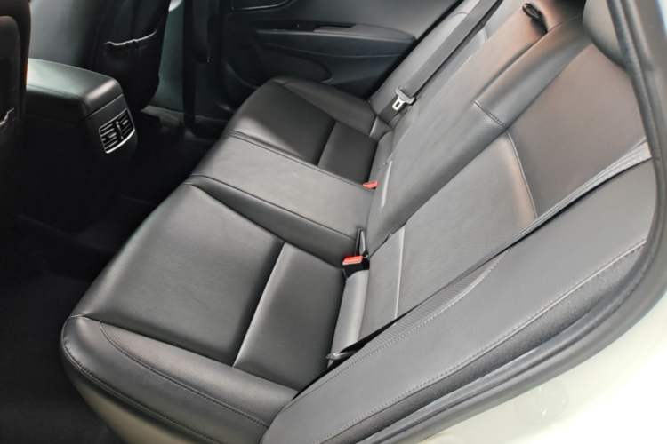 Used Hyundai Mistra 2017 1.8L Automatic Smart GLS China V Standard Left Rear Seat