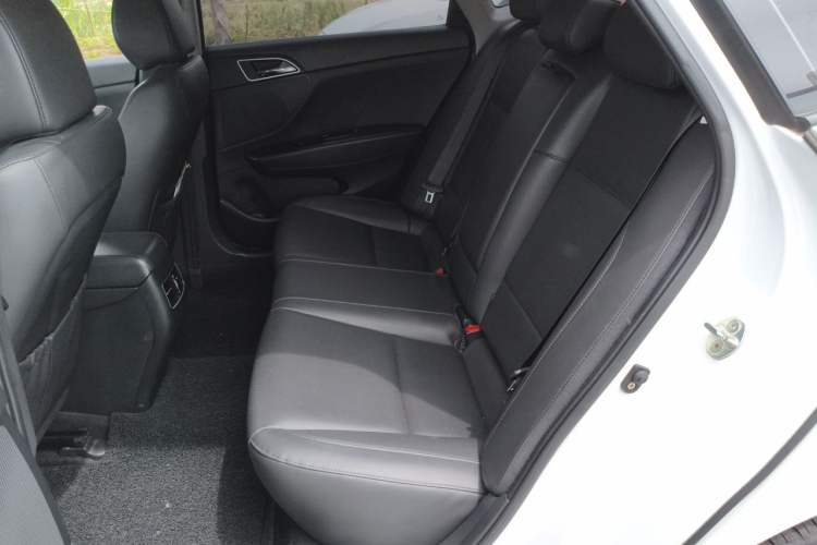 Used Hyundai Mistra 2017 1.8L Automatic Smart GLS China V Standard Left Rear Seat