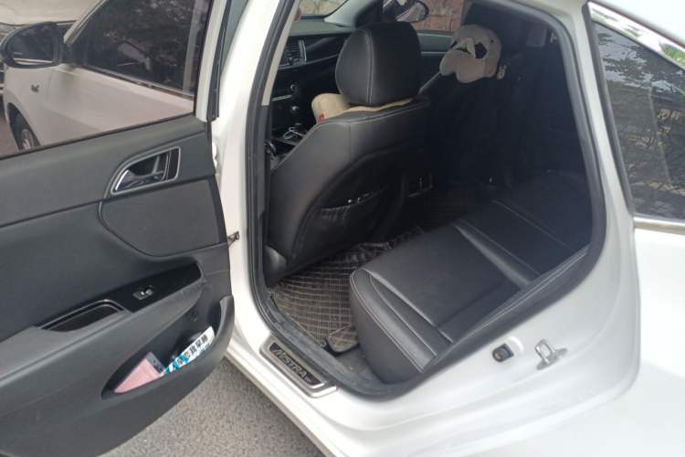Used Hyundai Mistra 2017 1.6T Automatic Smart GLS China V Standard Left Rear Seat