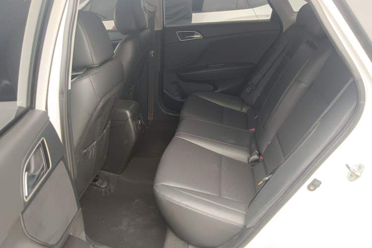 Used Hyundai Mistra 2017 1.8L Automatic Smart GLS China V Standard Left Rear Seat