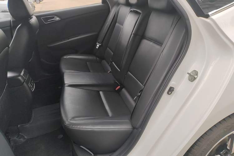 Used Hyundai Mistra 2017 1.8L Automatic Deluxe DLX Model China V Emission Standard Left Rear Seat