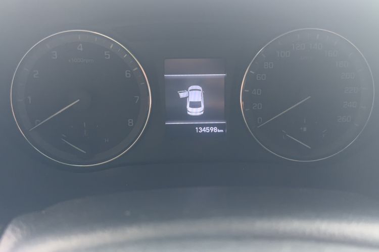 Used Hyundai Mistra 2017 1.6T Automatic Smart GLS China V Standard Odometer Close Up